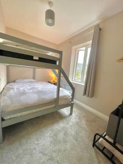 CITY CENTRE *PRIVATE PARKING* - 9