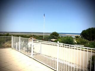 De la Clape à la mer mon petit pavillon labellisé - f2- piscine commune - wifi gratuit- parking privé - arrivee autonome - 800 m plage - grande terrasse abritée vent - - 2