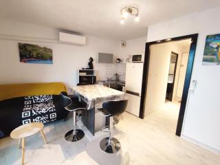 Appartement VALRAS-PLAGE bord de mer - 0