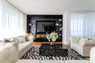 Exclusive 2BR Skyline Penthouse by HM - Vienna - 8