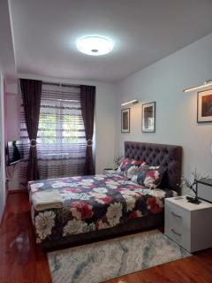 Twins Apartments - 6