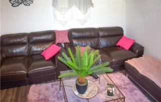 Lovely Home In Saint-Sauveur-Lalande - 7