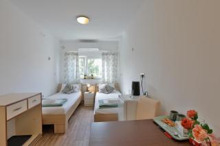 AVIATOR Apartments & Rooms Nikola Tesla Airport Belgrade - 5