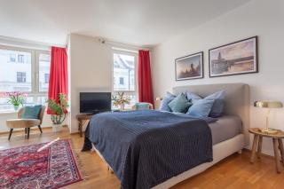 Stilvolles Studio in downtown Mitte, Boxspringbett, Balkon, Blick über Berlin auf den Himmel, zentrale Lage, Kiez vor der Haustür - Berlin - 0