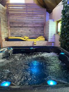 Casawellness nuit insolite avec jacuzzi - Floreffe - 2