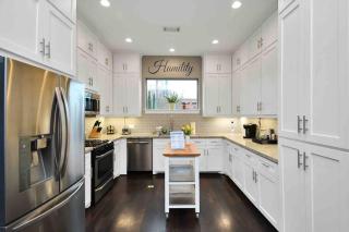 Rooftop Terrace Home with Garage Parking 10 minutes from NRG Stadium and Medical CTR - 7