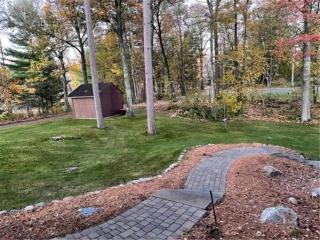 Large Log Home on Lake with Hot Tub - Cross Lake - 2