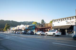 Valley Vista Redwoods Retreat W- Hot Tub, Deck Views - Guerneville - 3