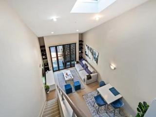 Viaduct Duplex - free parking best location - Auckland - 7