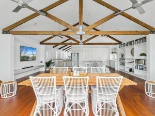 Stunning Beachfront On She oak - Casuarina - 2