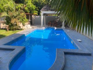 Queen Zee Garden Apartments - Kololi - 8