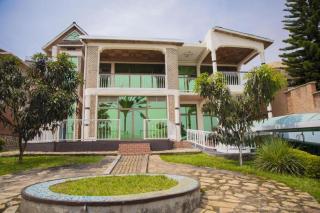 Golf View Apartment - 1