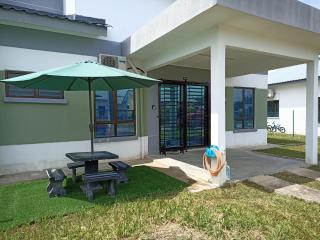 Aisya Homestay Bajet Karak Setia - Karak - 4