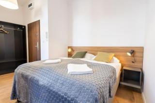 Elegant Very Berry Studios in Poznań Center by Noclegi Renters - 2