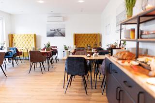 Kracher Hotel Doppelzimmer - für maximal 4 Personen inklusive Pool - Illmitz - 2