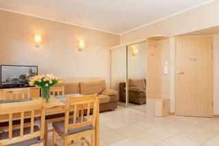 Rezydencja Spacerowa Apartamenty by Noclegi Renters - 2