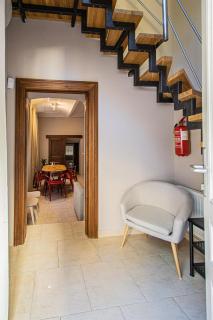 Modern and Spacious Apartments in City Center - Prague - 8