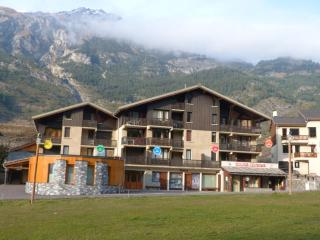 Appartement pour 6 personnes avec balcon, wifi gratuit et casier à skis - FR-1-508-267 - Lanslevillard - 1
