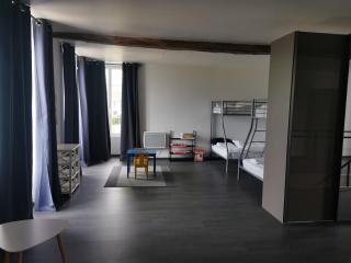 LA MARSEILLAISE 15 PERS PISCINE - 1