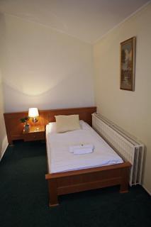 Penzión Wellness & Restaurant Zoborská, free parking - Nitra - 5