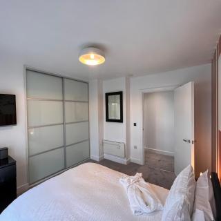 K D Tower Lux Apartment - Hemel Hempstead - 1