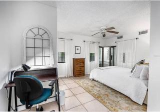 Gator Den 6 Bedrooms Steps to UF - Gainesville - 5
