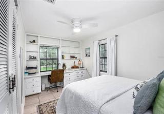 Gator Den 6 Bedrooms Steps to UF - Gainesville - 3