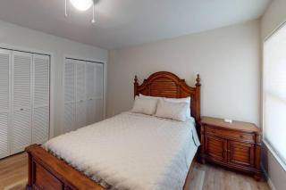 Gator Pool and Hot Tub House -1.5 miles to Stadium - 5