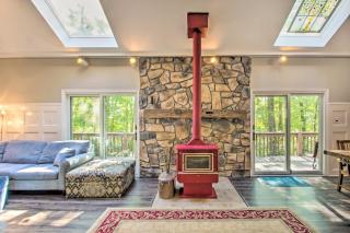 Peaceful New Market Cabin with Deck and Fire Pit! - New Market - 5