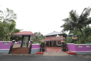 Villoonnickal Homestay - Munnar - 7