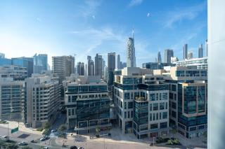 Cosmopolitan Apartment with Burj Khalifa View - Dubai - 5