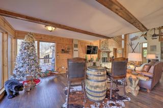 Near Hiking Trails Beech Mountain Home with Deck! - Beech Mountain - 6