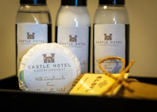 Castle Hotel Haverfordwest - Haverfordwest - 4