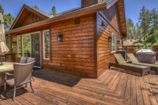 CUSTOM SINGLE STORY CABIN WITH JACUZZI POOL TABLE & BIG GAME ROOM WITH ARCADE games - Big Bear Lake - 7