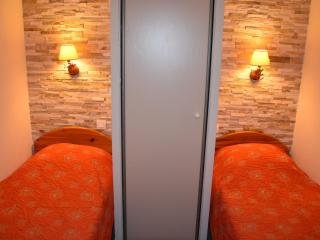 Appartement 2 Pièces avec Piscine Chauffée, Balcon, Parking et Proche Centre à Pralognan - FR-1-464-160 - Pralognan-la-Vanoise - 3