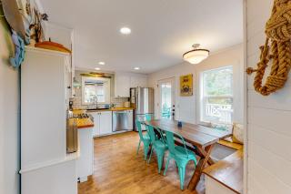 Madrona Ridge MCA 389 - Manzanita - 6
