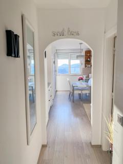 Homey apartment with a view - 6