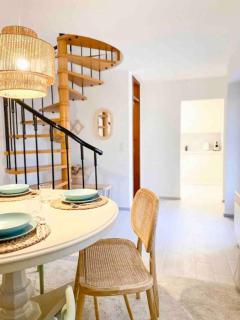 Boho Lake House - Private Beach 600m from the property - Free Parking - Home Cinema Room - Vira - 1