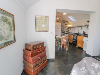 Cwch Gwenyn - Holyhead - 2