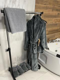 Pink House Apartments - 4