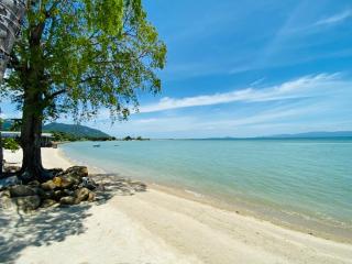 Absolute Beachfront Resort - Ban Tai - 4