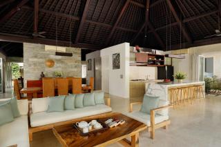 Villa Tenang by Nakula - Canggu - 3