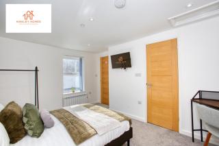 Cozy & Elegant 1bedroom House in Somerset Sleeps 2 By Hinkley Homes Short Lets & Serviced Accommodation - Bridgwater - 9
