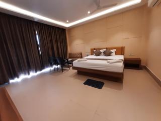 Parth King Beach Resort - 1