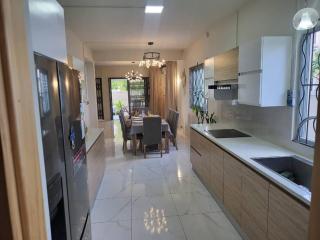 luxury cheerful 4 bedrooms villa in Calodyne - 1