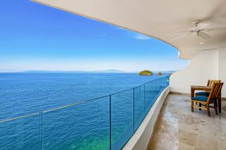 Blue Horizon 802 - Puerto Vallarta - 1