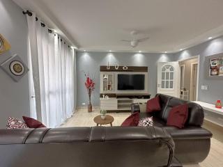 Apartamento a poucos metros da Praia - Guarujá - 0