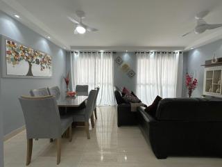 Apartamento a poucos metros da Praia - Guarujá - 1
