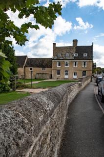 The Haycock Manor Hotel - Wansford - 4