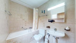 Spacious studio in a nice area in Sierre - 3